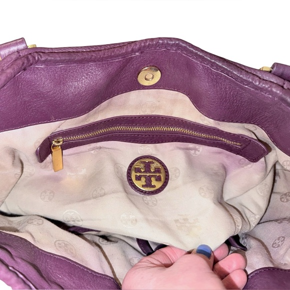 Tory Burch Amanda Aubergine Purple Hobo Handbag - Picture 10 of 14